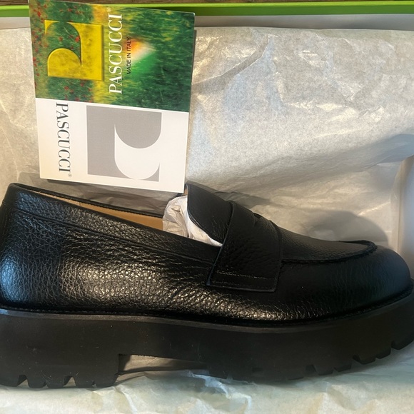 NEW Pascucci Loafers - Picture 2 of 5